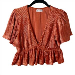 UO women’s babydoll velvet ribbed peplum flutter Sleeve Crop Blouse sz medium
